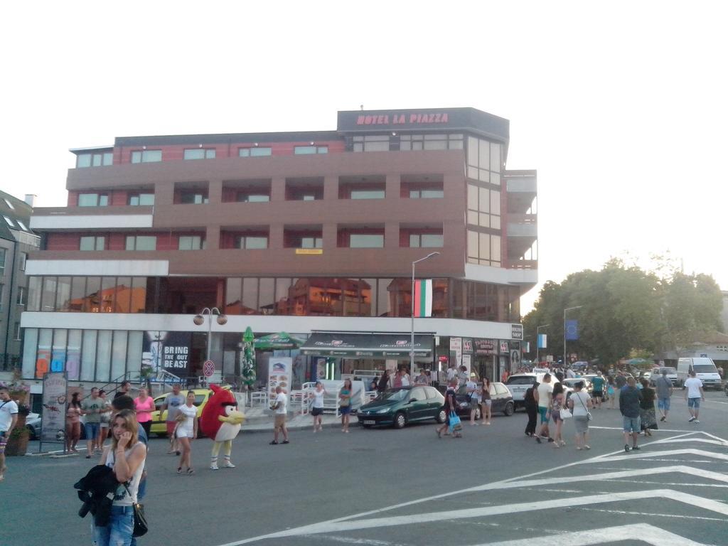 La Piazza Primorsko Rooms & Apartments Dış mekan fotoğraf