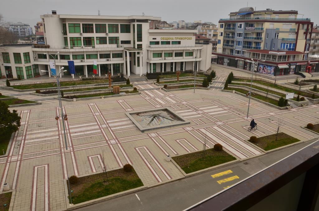 La Piazza Primorsko Rooms & Apartments Dış mekan fotoğraf
