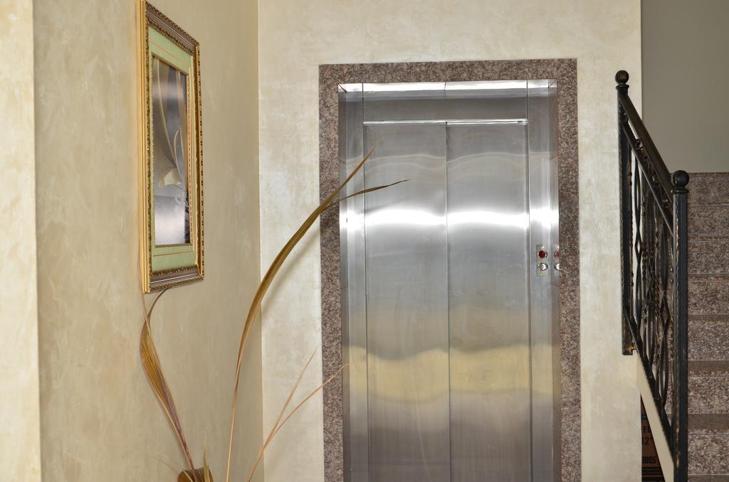 La Piazza Primorsko Rooms & Apartments Dış mekan fotoğraf