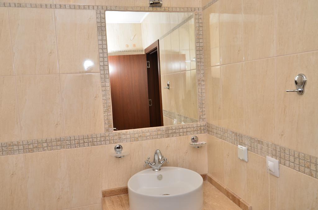 La Piazza Primorsko Rooms & Apartments Oda fotoğraf